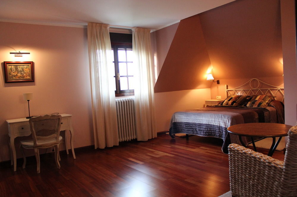 Hotel Rural Lacelo Villadecanes Bagian luar foto
