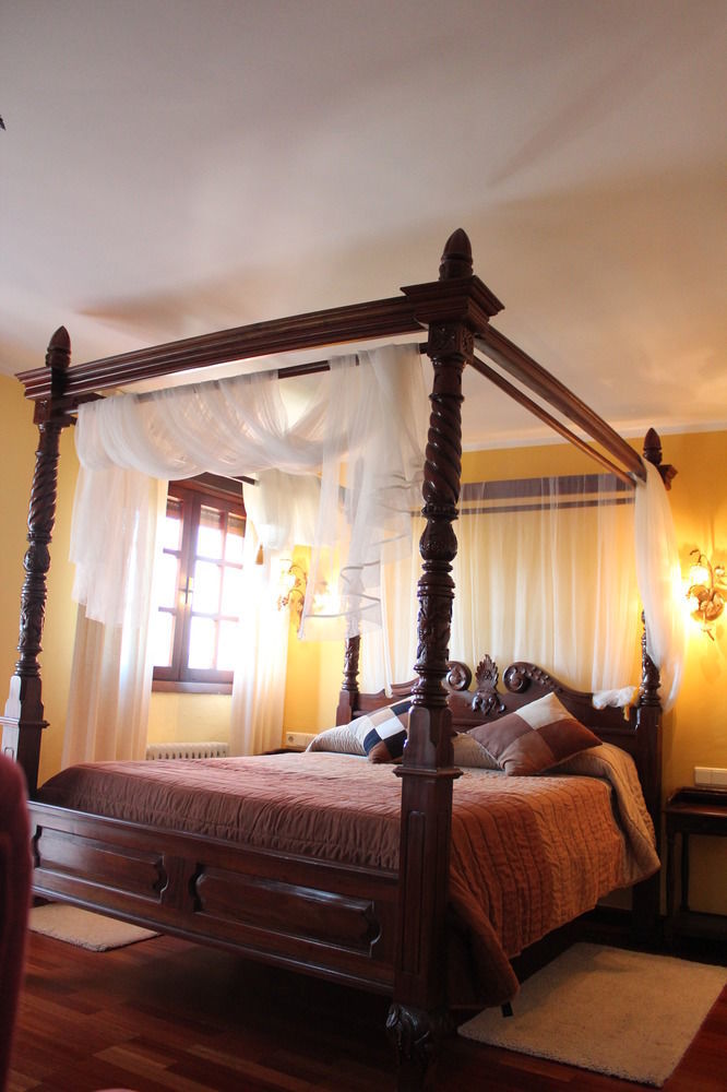 Hotel Rural Lacelo Villadecanes Bagian luar foto