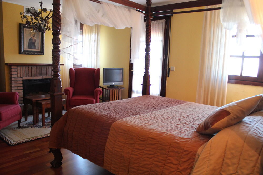 Hotel Rural Lacelo Villadecanes Bagian luar foto